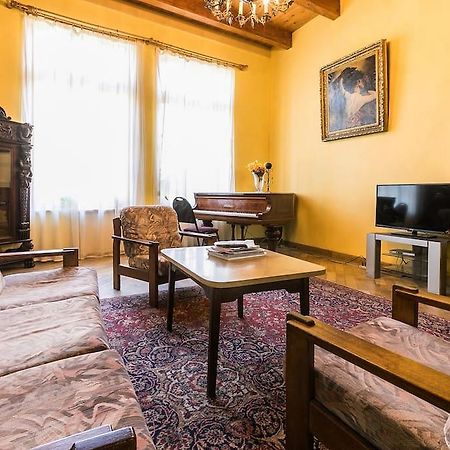 Hotel Royal Тбилиси Экстерьер фото