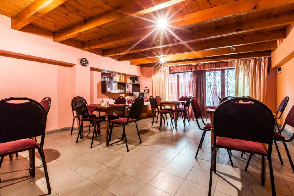 Hotel Royal Тбилиси Экстерьер фото